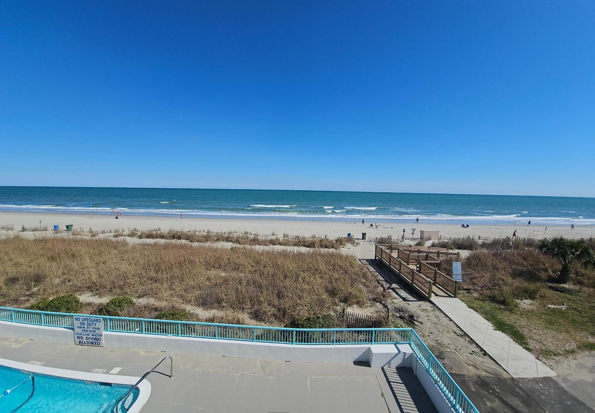 Southern Breeze Ocean Front Hotel Myrtle Beach Exterior photo